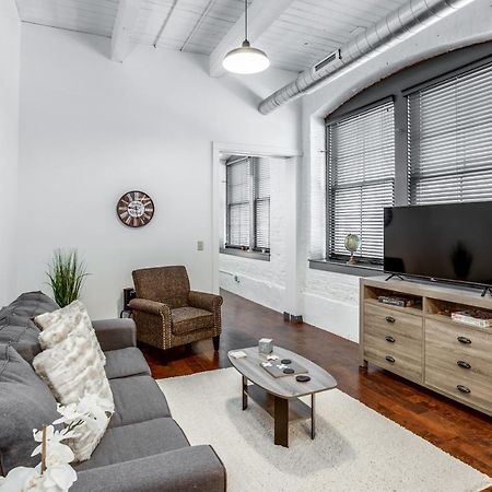 Ny Style Centric Loft With King Bed By Park Ave Apartment Рочестър Екстериор снимка