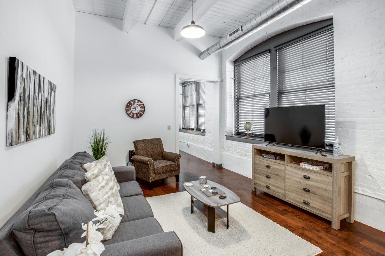 Ny Style Centric Loft With King Bed By Park Ave Apartment Рочестър Екстериор снимка
